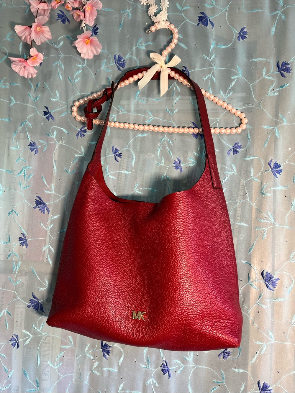 Michael Kors Red Pebbled Leather Hobo Shoulder Bag Gold Logo Fall 2018